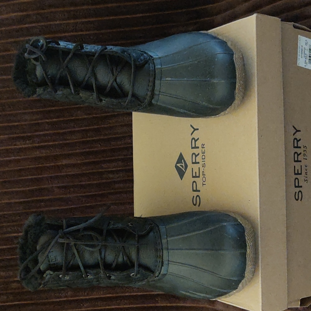 Sperry Black Winter Lux Boots, size 9.5